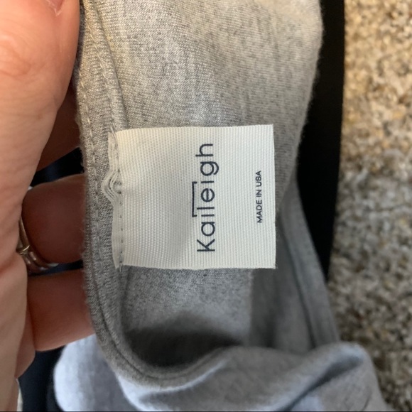 Kaileigh diagonal color block short sleeve top - Picture 5 of 7